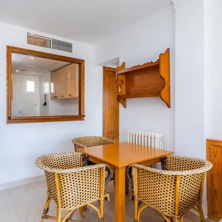 Apto Con Terraza 4 Lägenhet *